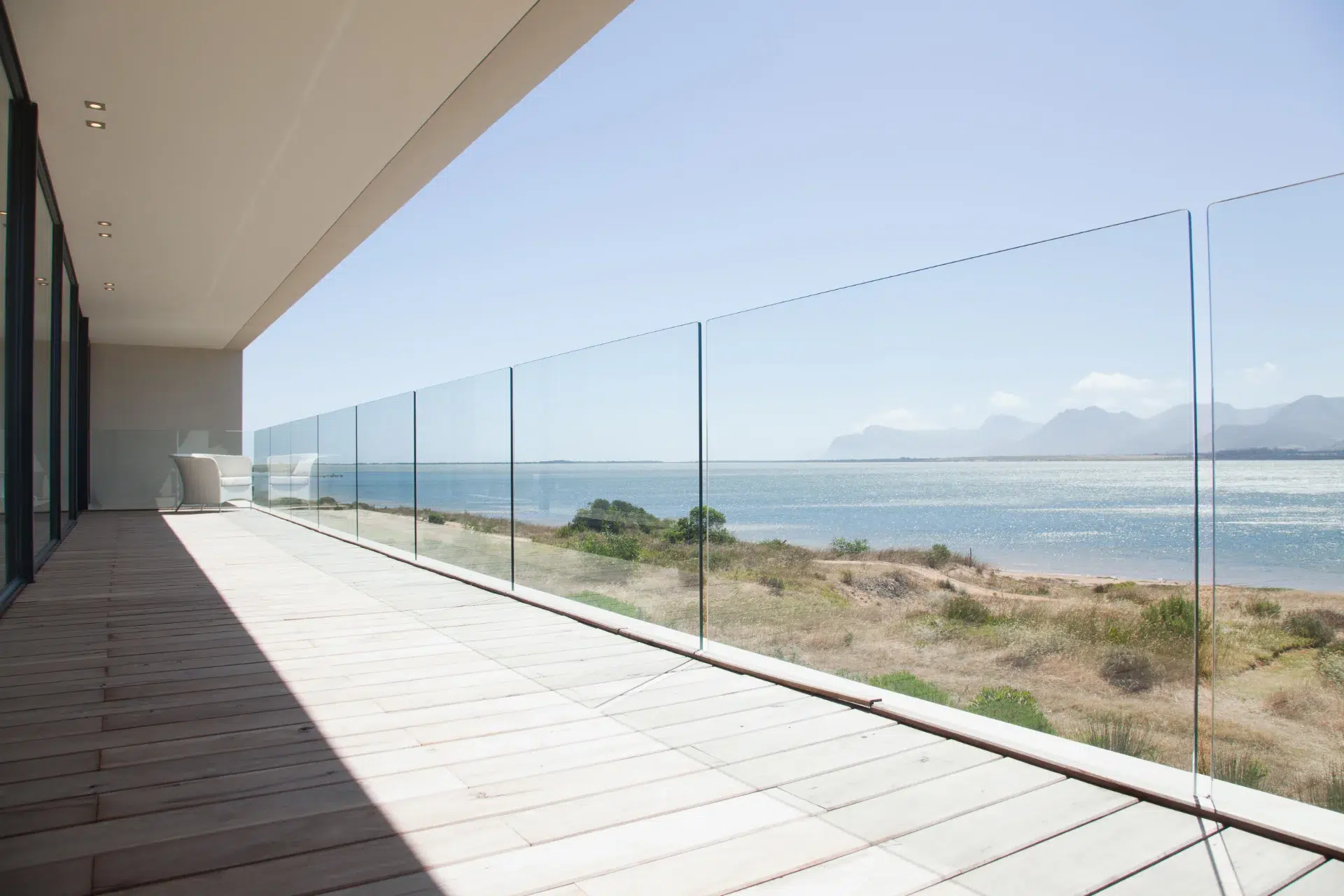 VLX 120 Glass Railing System in Tampa, FL | TruePane Windows & Doors - detail 1